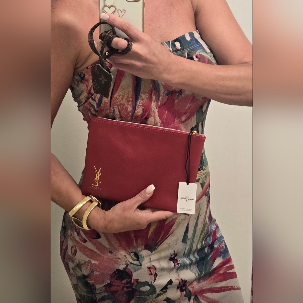 LAST DAYV SALE YSL Beauty New Cosmetics /Clutch Red - Picture 2 of 8